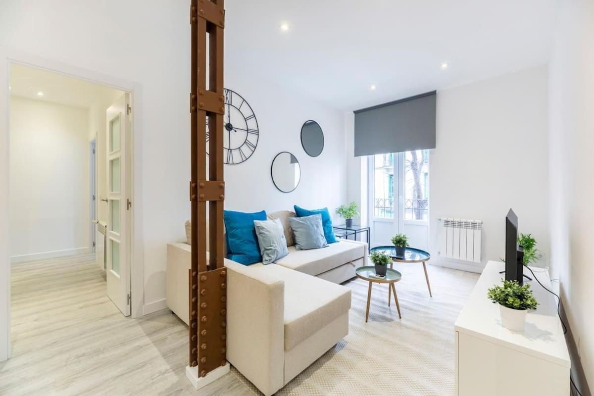 Encantador Apartamento Atocha Madrid Buitenkant foto