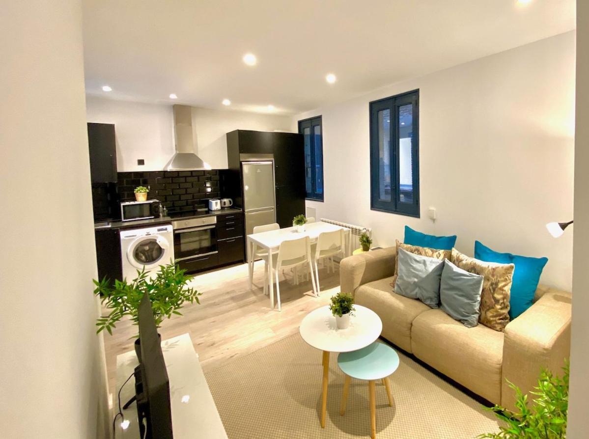 Encantador Apartamento Atocha Madrid Buitenkant foto