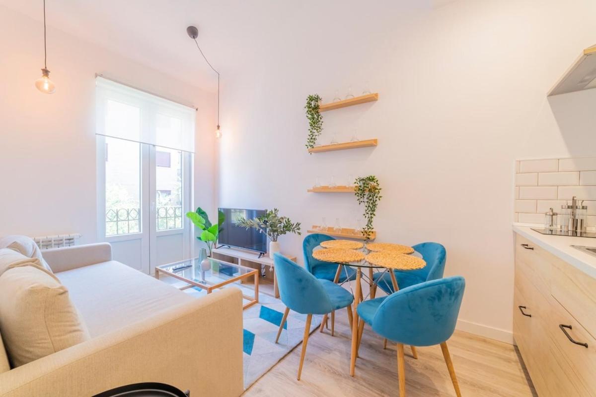 Encantador Apartamento Atocha Madrid Buitenkant foto