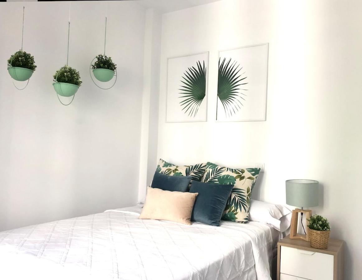 Encantador Apartamento Atocha Madrid Buitenkant foto