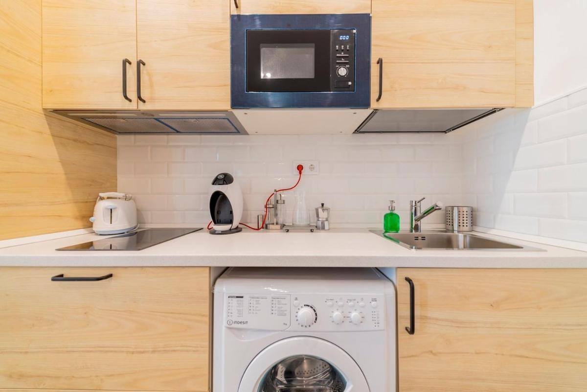 Encantador Apartamento Atocha Madrid Buitenkant foto